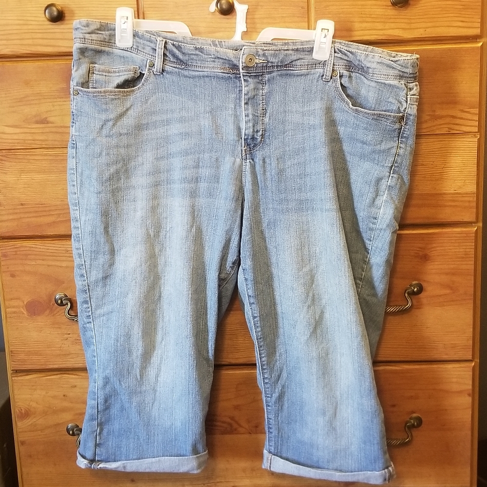 Cropped Jean's 22W Faded Glory